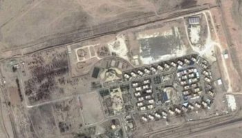 Atacan con misiles base de EEUU en campo petrolero en Siria