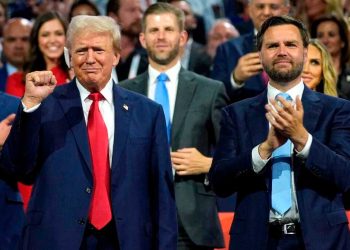 EEUU: Trump-Vance juntos en Michigan, primer mitin tras nominación