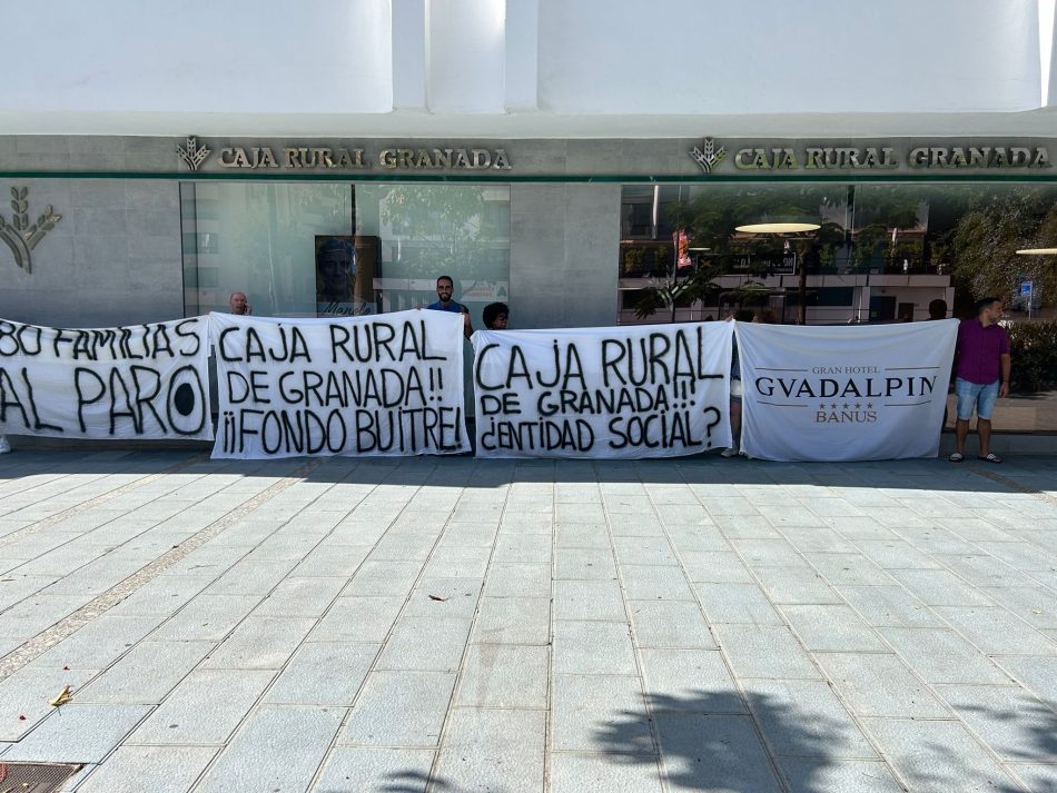 La plantilla del Guadalpin Banús pone rumbo a Granada