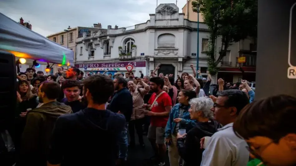 Antifascistas protestan en Francia contra la extrema derecha tras victoria de Le Pen en las legislativas adelantadas