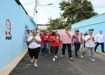 Presidente Nicolás Maduro recorre las comunas del interior del país