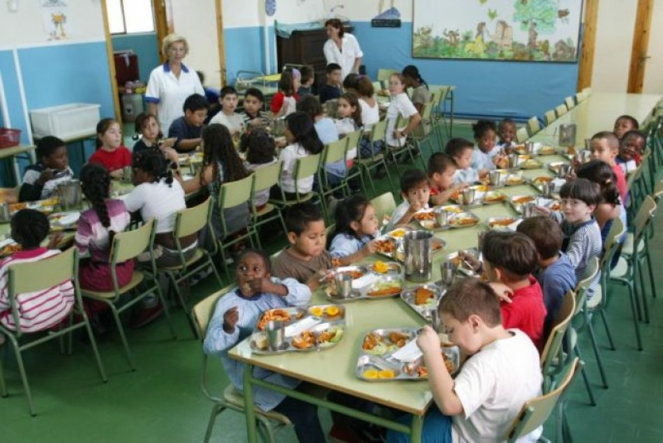 Adelante Andalucía critica que el estreno de la nueva Consejera de Educación sea subir el precio de los comedores escolares