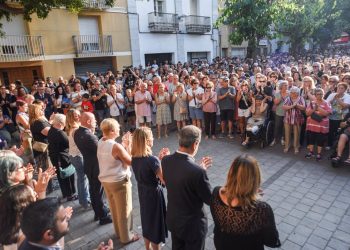 Unas 500 personas se concentran en Castellbisbal (Barcelona) por el doble crimen machista