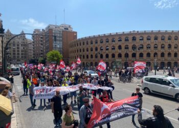 La justicia “da otro palo” a la EMT y la obliga a acabar con las externalizaciones de mantenimiento de autobuses