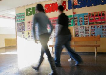 Arrancan las clases de Educación de Personas Adultas sin que esté en vigor la regulación de estas enseñanzas