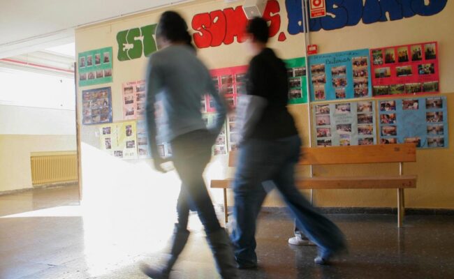 Arrancan las clases de Educación de Personas Adultas sin que esté en vigor la regulación de estas enseñanzas