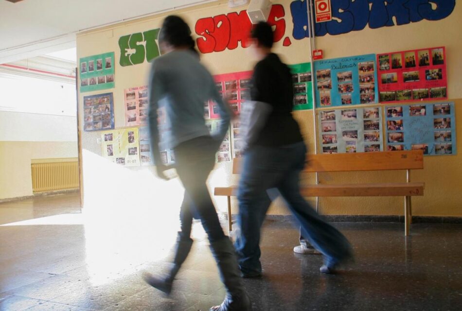 Arrancan las clases de Educación de Personas Adultas sin que esté en vigor la regulación de estas enseñanzas