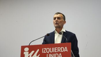 Maíllo “anima” a Sánchez a que en su futura propuesta para reformar la financiación “condicione” reducir la deuda a las comunidades a “revertir el ahorro en los servicios públicos”