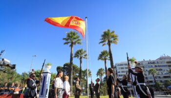 «Adelante Andalucía acusa a García-Pelayo de ignorar los problemas de Jerez con una Jura de Bandera mientras abandona la cultura»