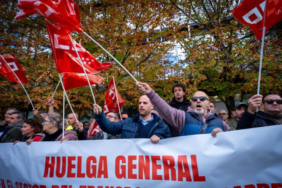 Más de 2.000 personas se concentran en Madrid para exigir la jubilación anticipada de las y los conductores de autobuses y grúas