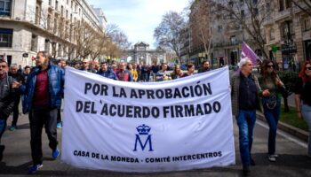 Las movilizaciones de la plantilla obligan a la dirección a acordar la implantación de las 35 horas semanales en la Fábrica Nacional de Moneda y Timbre (FNMT)