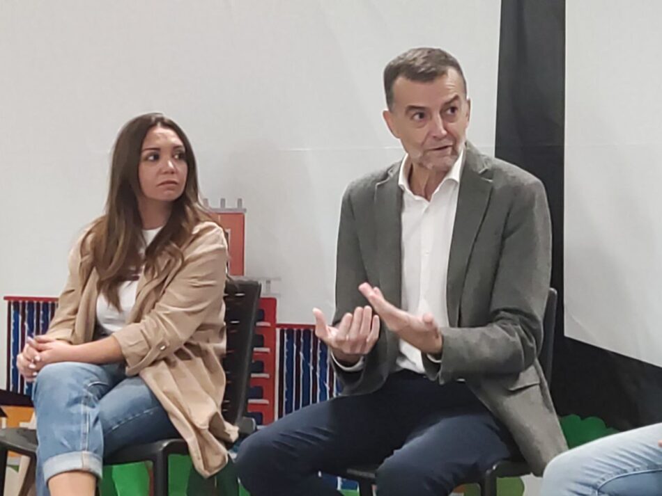 Izquierda Unida celebra su primer Foro de Alcaldías para “compartir experiencias, discutir desafíos y reforzar la colaboración entre los municipios de nuestra organización”