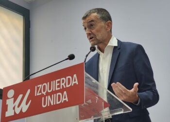 Maíllo reclama “templanza” pero también “firmeza y no estar a la defensiva” ante la “declaración del PP de combatir al Gobierno por tierra, mar y aire, y con las terminales judiciales”