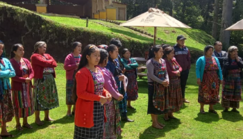 Las defensoras guatemaltecas Josefa Luc y María Canil llegan a Irún y Hernanien su gira por Euskal Herria