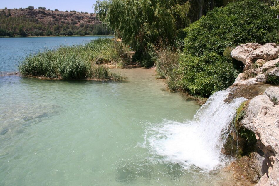 Ecologistas en Acción denuncia megaproyectos extractivos y califica la situación como «guerra por el agua»