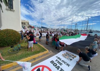 CGT denuncia la llegada al Puerto de València de un barco presuntamente cargado de armamento en dirección a Israel