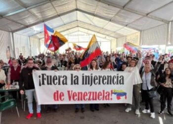 La solidaridad con Venezuela en Madrid celebró los 2 meses del triunfo electoral de Maduro en la Fiesta del PCE