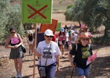 Las plataformas vecinales contra las macrogranjas celebran su quinto encuentro estatal en Retamoso de la Jara