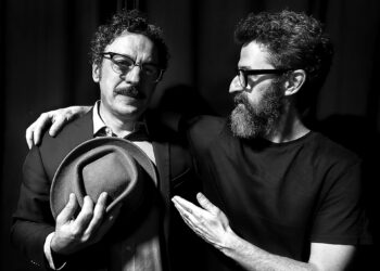 Humor contra la nostalgia franquista el 20N en Teatro del Barrio. Un espectáculo de Darío Adanti y Eugenio Merino