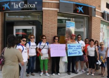 Illa vuelve a anunciar tres meses más tarde la compra de los pisos de protección oficial (VPO) de La Caixa