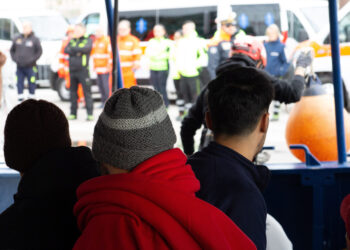 El Aita Mari desembarca a las 33 personas de origen sirio rescatadas en el Mediterráneo Central