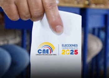 Encuesta avizora un empate técnico en elecciones de 2025 en Ecuador