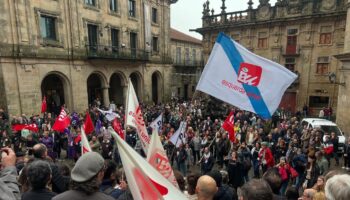 Esquerda Unida apoia e participa na manifestación do persoal da Compañía de Radio Televisión de Galicia