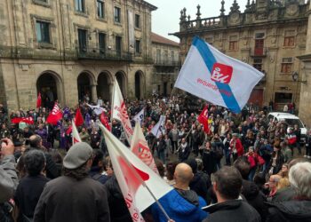 Esquerda Unida apoia e participa na manifestación do persoal da Compañía de Radio Televisión de Galicia