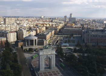 Piden mantener el nombre de la «Avenida de la Memoria» ante la proposición de cambio de PP y Vox de sustituirlo por «Av. de la Concordia»