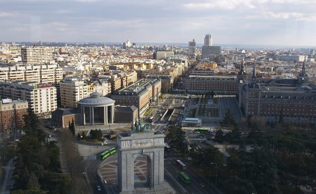 Piden mantener el nombre de la «Avenida de la Memoria» ante la proposición de cambio de PP y Vox de sustituirlo por «Av. de la Concordia»