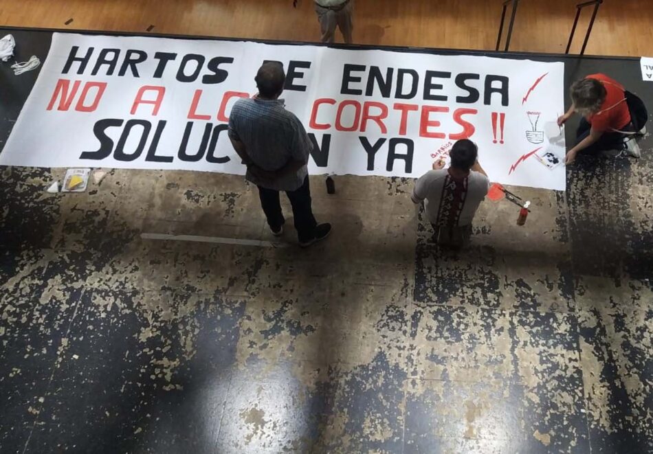 Los apagones de luz en el Polígono Sur de Sevilla (La vida intermitente)