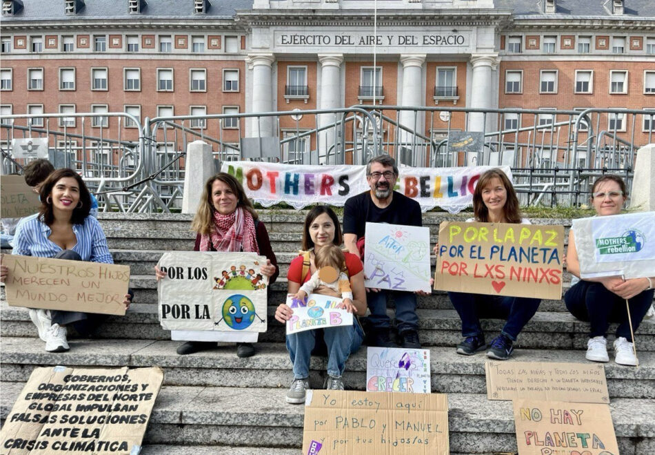 Acción mundial de Mothers* Rebellion por la Justicia Climática