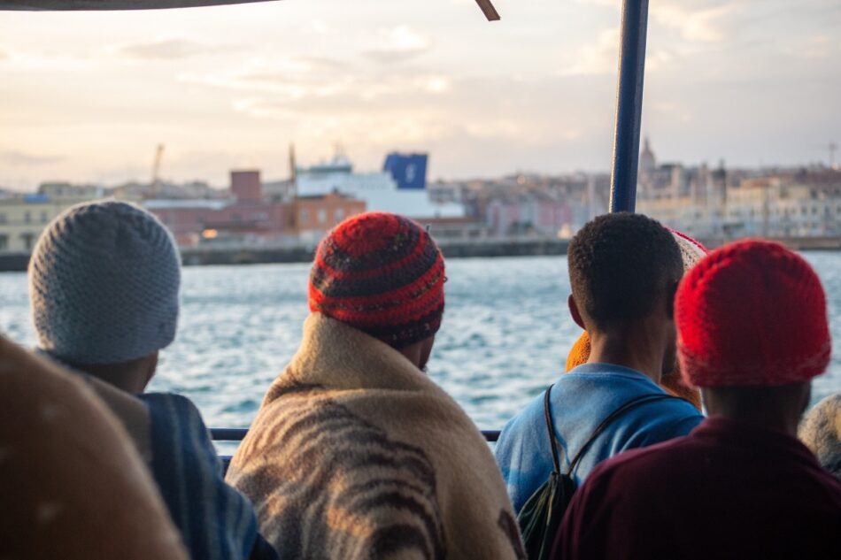 El Aita Mari desembarca en Catania a 53 personas rescatadas en el Mediterráneo Central