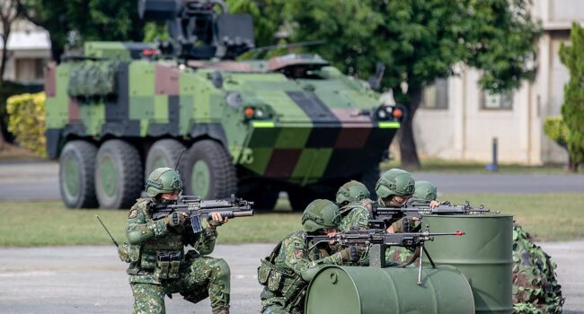 China condena nuevo paquete de ayuda militar de EEUU a Taiwán