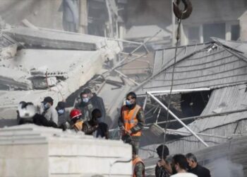 Ataque israelí a zona industrial cerca de Damasco deja 17 muertos