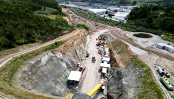 Atinxido un acordo para a mellora das condicións laborais nas obras do acceso ferroviario ao Porto Exterior da Coruña