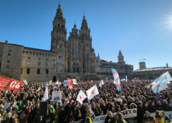 100.000 persoas ateigan Compostela para demostrarlle a Rueda que “A Xunta non pode calar todo un País”