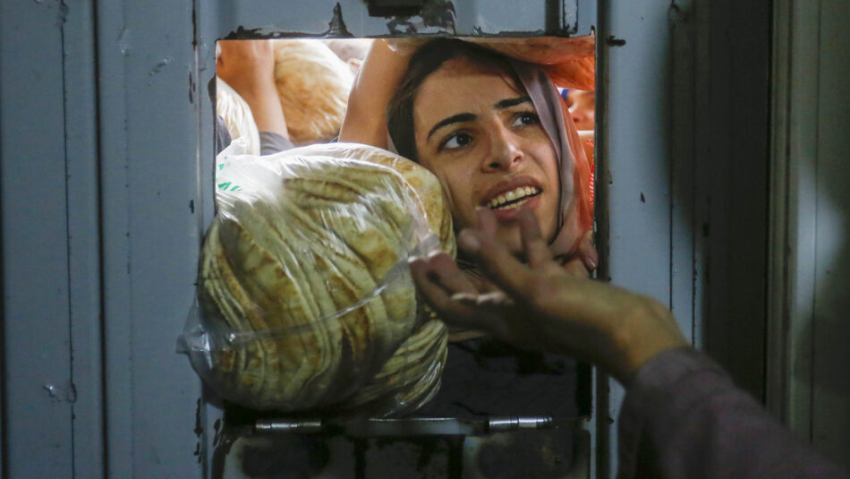 Una mujer y dos niñas mueren aplastadas en una panadería de Gaza en plena escasez alimentaria