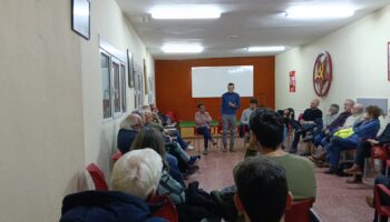 Antonio Maíllo destaca en su visita a Burgos la “formidable reacción de la sociedad burgalesa frente al matonismo de la extrema derecha”