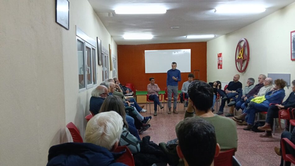 Antonio Maíllo destaca en su visita a Burgos la “formidable reacción de la sociedad burgalesa frente al matonismo de la extrema derecha”