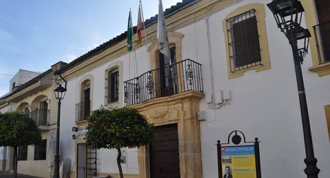 El Ayuntamiento de Almodóvar del Río (Córdoba) ha solicitado a la Junta de Andalucía, la Medalla de Andalucía para el Ateneo Popular de Almodóvar de Río