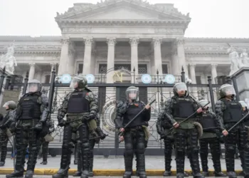 Informe teleSUR: Miedo y represión, el método de Milei para contener la protesta