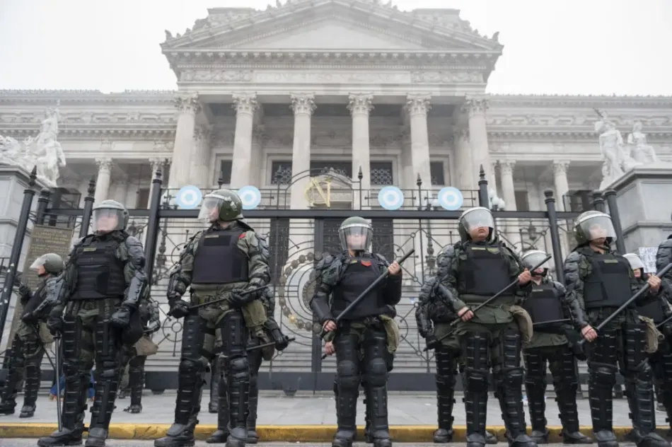 Informe teleSUR: Miedo y represión, el método de Milei para contener la protesta