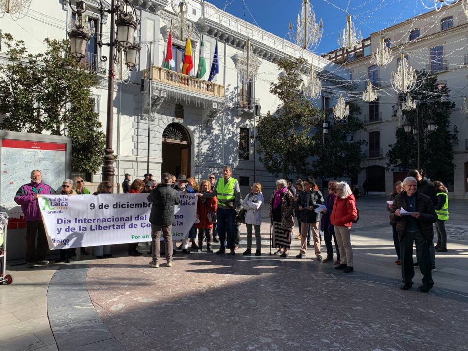 Granada celebró en la calle el Día Internacional del Laicismo y la Libertad de Conciencia 2024