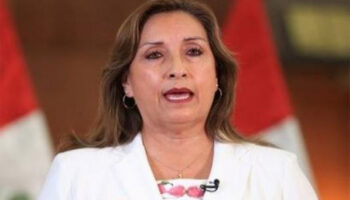 La presidenta de Perú celebra dos años en el cargo sin autocrítica