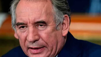 Bayrou asume el Gobierno de Francia con un nivel de impopularidad inédito