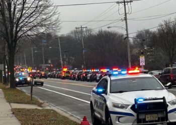 Tiroteo deja tres muertos y numerosos heridos en una escuela de Wisconsin