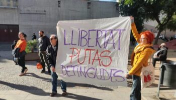 APDHA reclama la libertad inmediata sin cargos de las trabajadoras sexuales y activistas detenidas en Barcelona