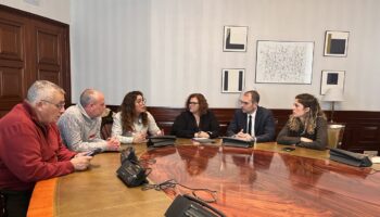 Toni Valero y Engracia Rivera se reúnen en el Congreso con la IAJUWS para reafirmar desde IU “el derecho a la autodeterminación y la soberanía sobre sus recursos del pueblo saharaui”