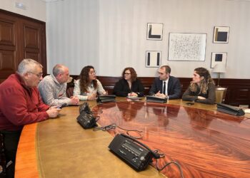 Toni Valero y Engracia Rivera se reúnen en el Congreso con la IAJUWS para reafirmar desde IU “el derecho a la autodeterminación y la soberanía sobre sus recursos del pueblo saharaui”